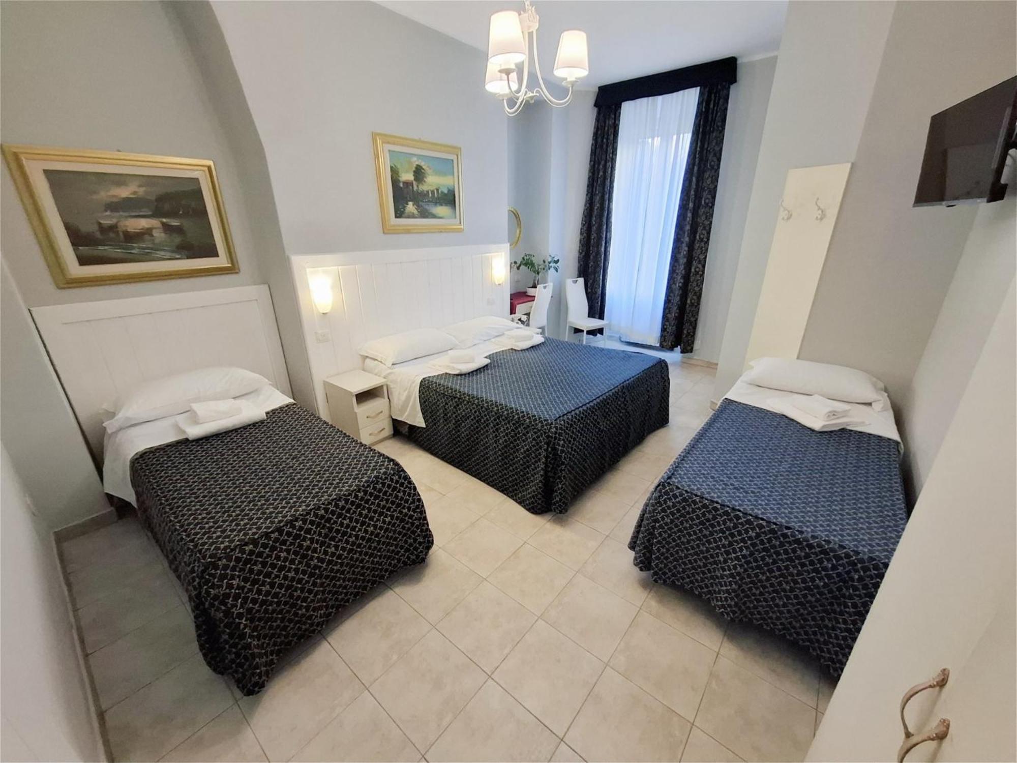 Hotel Aurelia Milano Centrale ภายนอก รูปภาพ