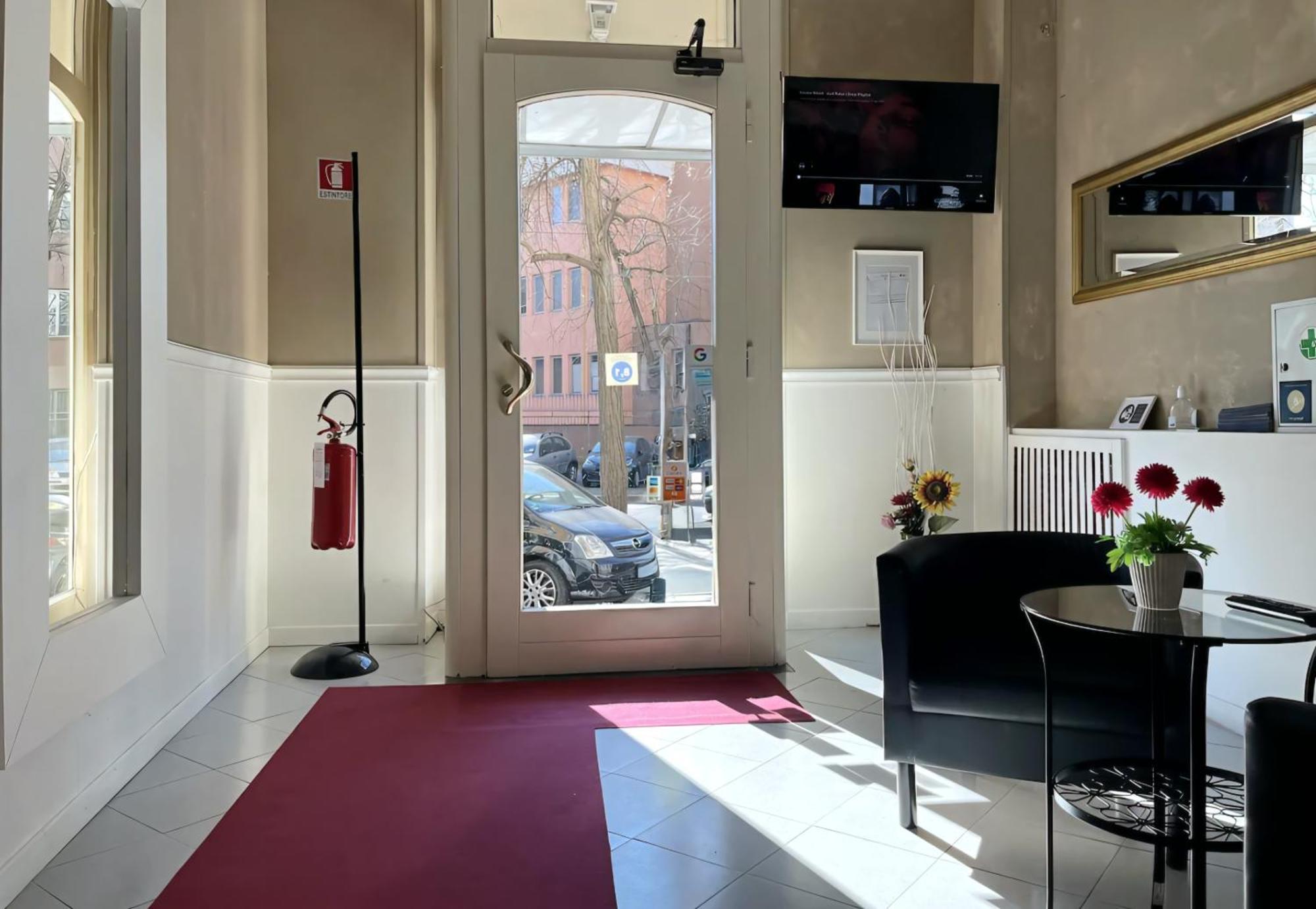 Hotel Aurelia Milano Centrale ภายนอก รูปภาพ